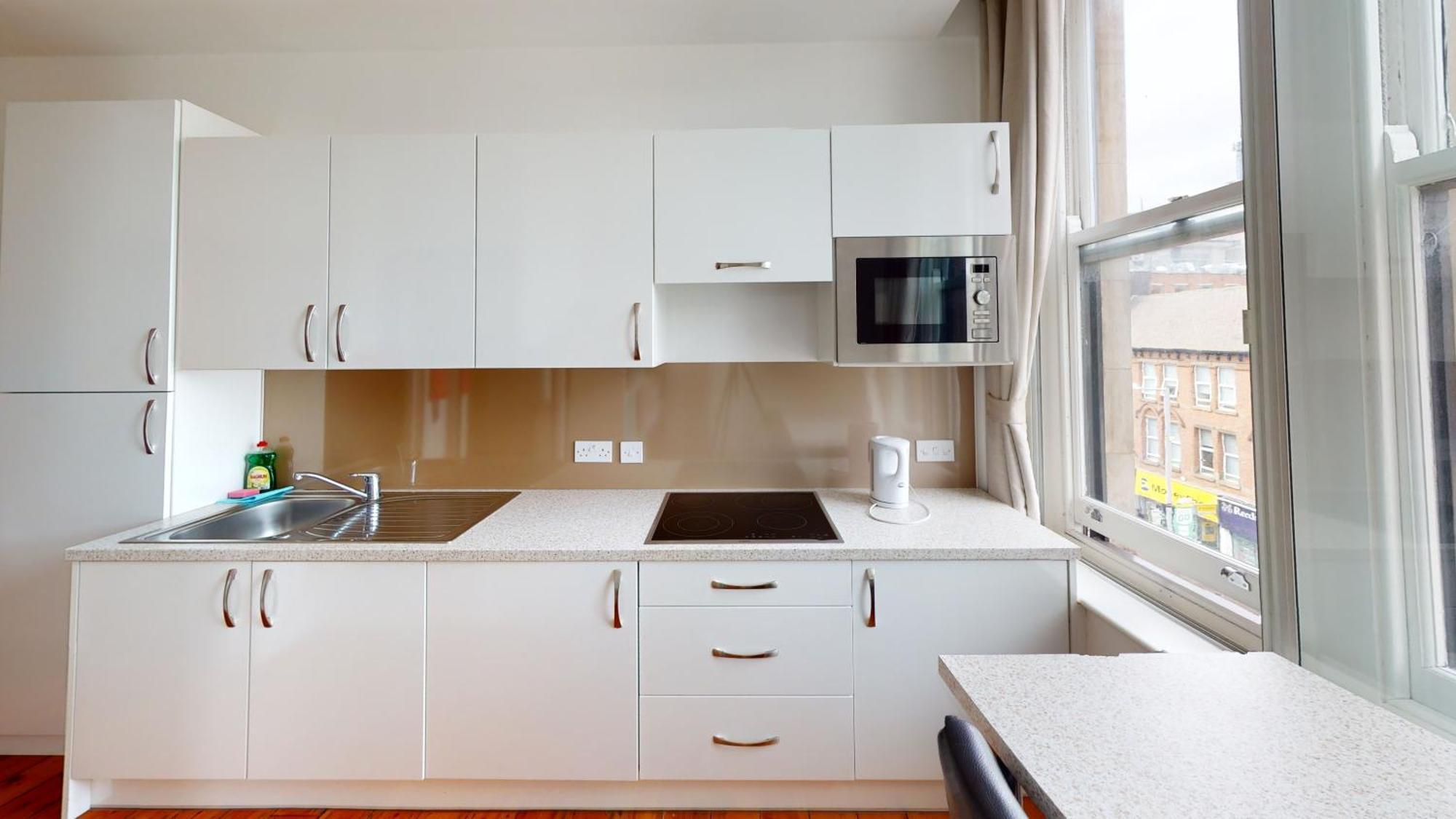Flat 302 Centre Apartment *