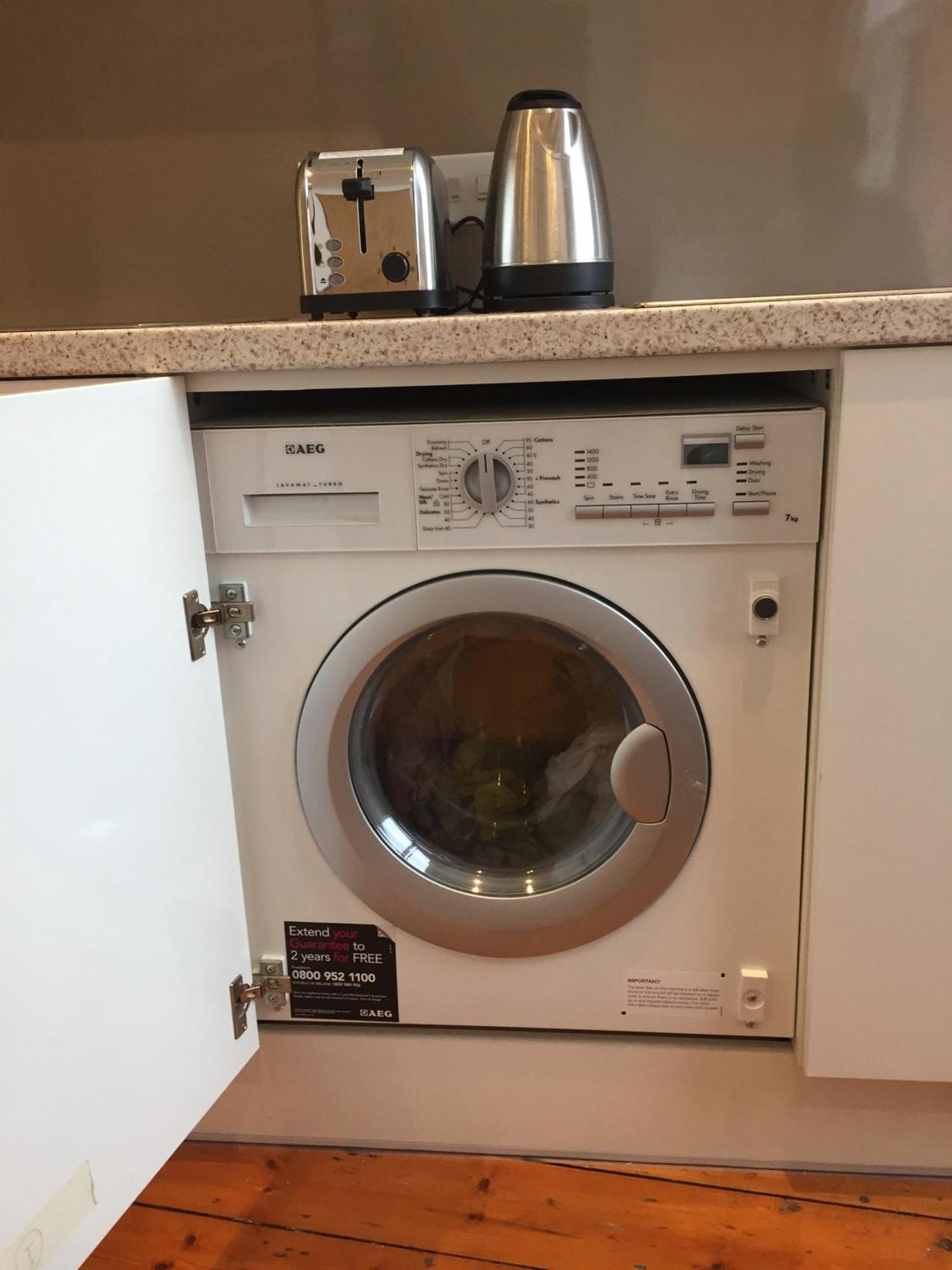Flat 302 Centre Apartment